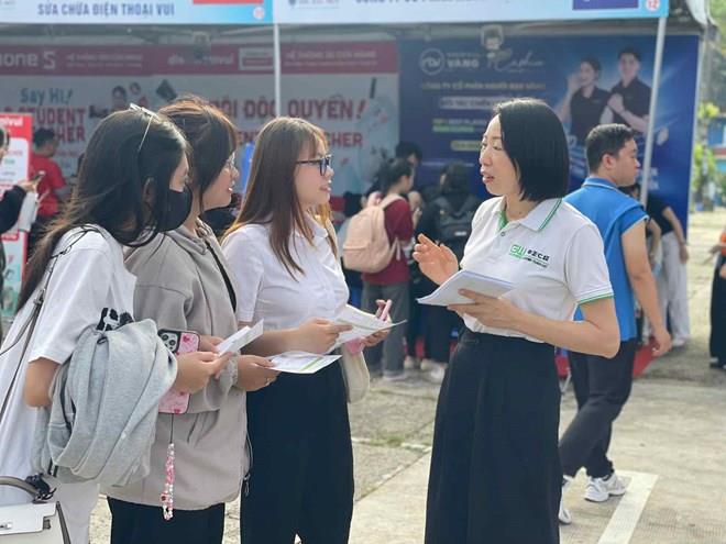 Doanh nghiệp ở Bình Dương tuyển dụng nguồn lao động chất lượng cao