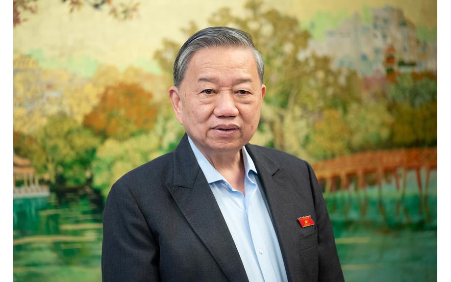 Trân trọng giới thiệu bài viết của Tổng Bí thư Tô Lâm: "Đột phá thể chế, pháp luật để đất nước vươn mình"
