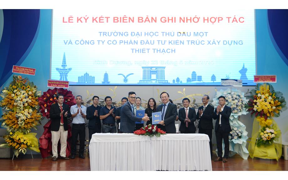 Ký kết hợp tác trong lĩnh vực Kiến trúc, Xây dựng và Giao thông