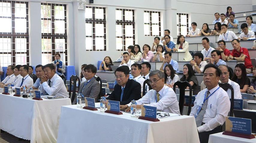 Nâng cao chất lượng và hiệu quả hoạt động của trường đại học trực thuộc tỉnh, thành phố trực thuộc Trung ương trong xu thế hội nhập