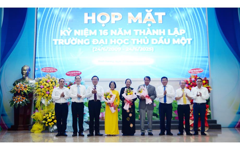 Lễ kỷ niệm 16 năm thành lập Trường Đại học Thủ Dầu Một (24/6/2009 - 24/6/2025)