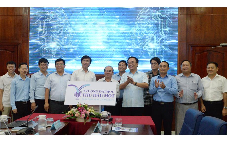 Trường Đại học Thủ Dầu Một ra mắt Trợ lý tuyển sinh TDMU, đồng hành cùng thí sinh 24/7