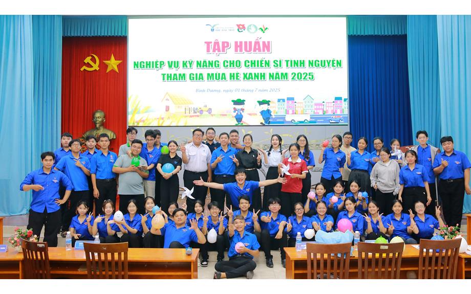 Tập huấn nghiệp vụ - Kỹ năng quản trò, hoạt náo cho chiến sĩ mùa hè xanh năm 2025
