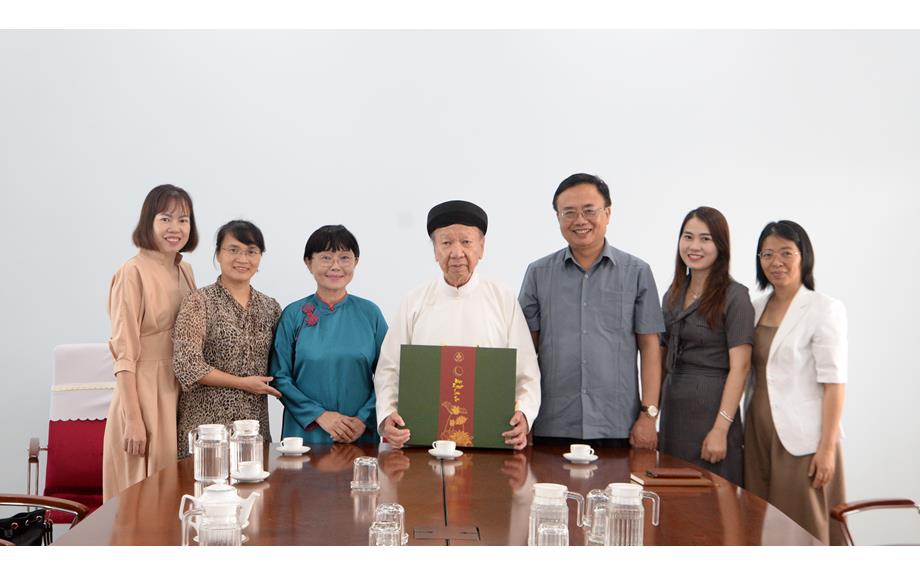 GSTS.BS Bùi Duy Tâm chia sẻ kinh nghiệm phát triển đào tạo ngành Y Dược tại trường Đại học Thủ Dầu Một