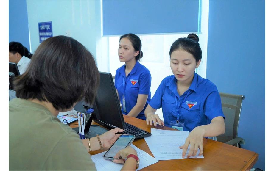 CLB Văn học – Báo chí – Truyền thông đồng hành cùng chính quyền địa phương trong chuyển đổi số
