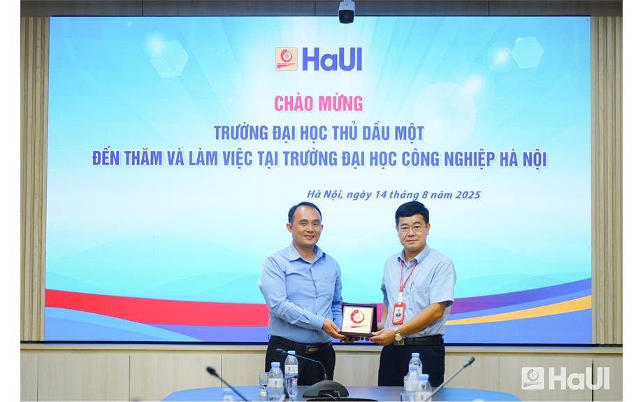 Trường Đại học Thủ Dầu Một thăm và làm việc tại Trường Đại học Công nghiệp Hà Nội