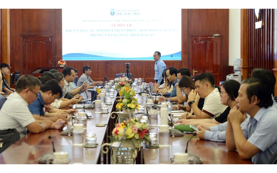 Kiến tạo cầu nối doanh nghiệp đổi mới sáng tạo trong giảng dạy thời đại số