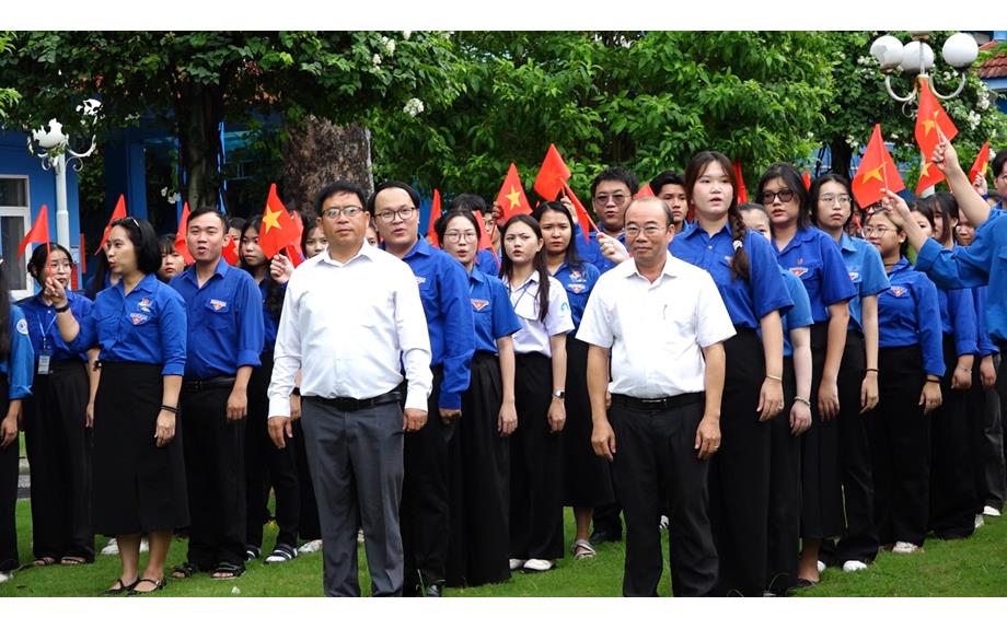 Lễ chào cờ kỷ niệm 80 năm Quốc khánh tại Trường Đại học Thủ Dầu Một