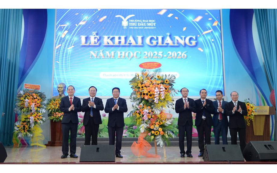Long trọng khai giảng năm học mới 2025 - 2026