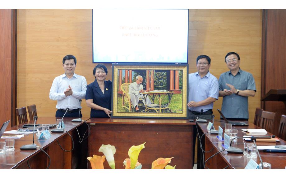 Trường Đại học Thủ Dầu Một và VNPT Bình Dương tăng cường hợp tác trong đào tạo và chuyển đổi số