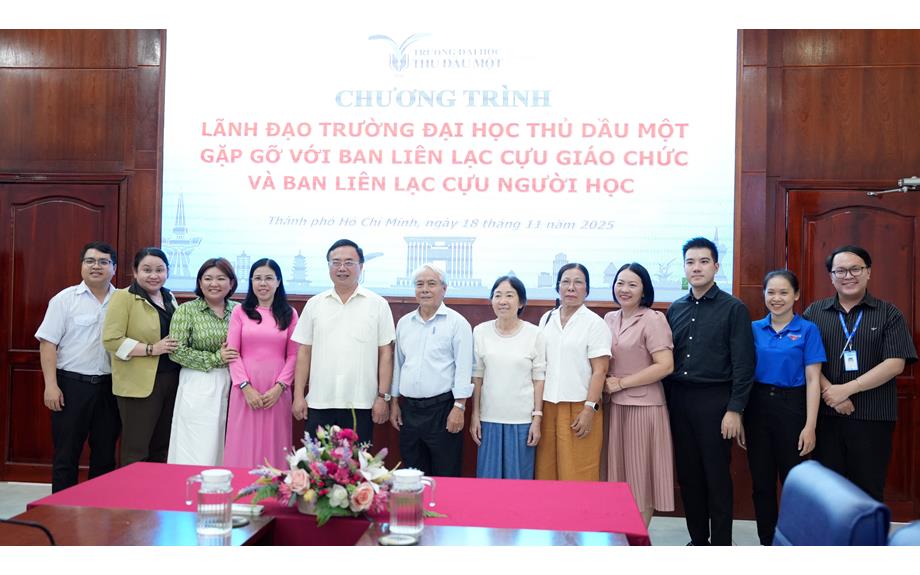 Lãnh đạo Trường gặp gỡ Ban liên lạc cựu giáo chức và Ban liên lạc cựu người học