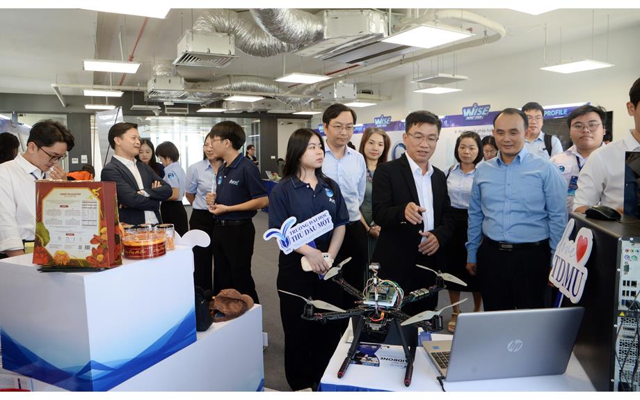 Trường Đại học Thủ Dầu Một tham gia Tuần lễ Đổi mới sáng tạo, KHCN và Khởi nghiệp sáng tạo TP.HCM năm 2025