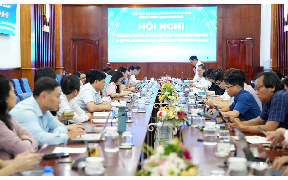 Hội nghị kiểm điểm, đánh giá, xếp loại chất lượng tổ chức Đảng, đảng viên và tập thể, cá nhân Lãnh đạo trường Đại học Thủ Dầu Một năm 2025