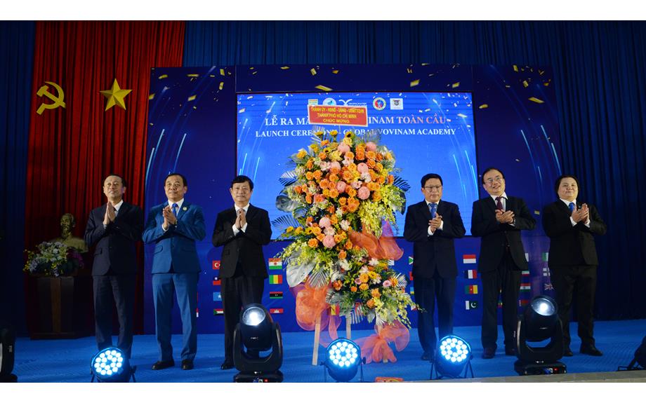 Phó Bí thư Thành ủy Võ Văn Minh dự Lễ ra mắt “Viện Vovinam Toàn cầu – Trường ĐH Thủ Dầu Một”