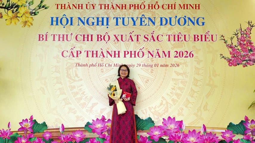 Đ/c Võ Thị Ngọc Trâm được tuyên dương Bí thư chi bộ xuất sắc, tiêu biểu cấp Thành phố năm 2026