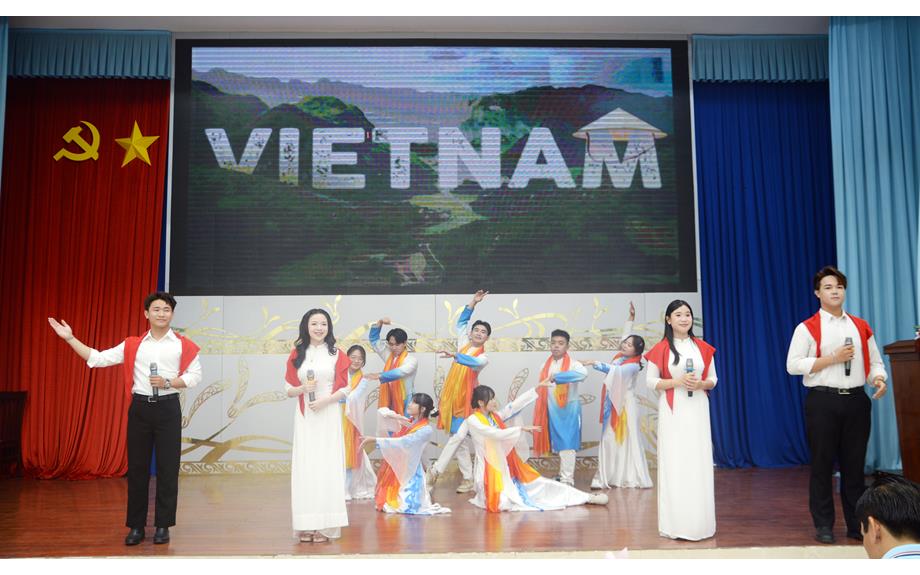 Chúc mừng thí sinh Phạm Phương Quyên đạt Giải Nhất cuộc thi“Hướng dẫn viên du lịch tiềm năng năm 2026”