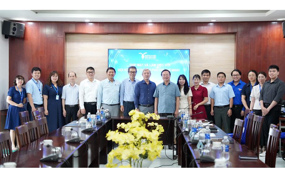 Tăng cường hợp tác với tổ chức nghề nghiệp, nâng cao chất lượng đào tạo kế toán – tài chính