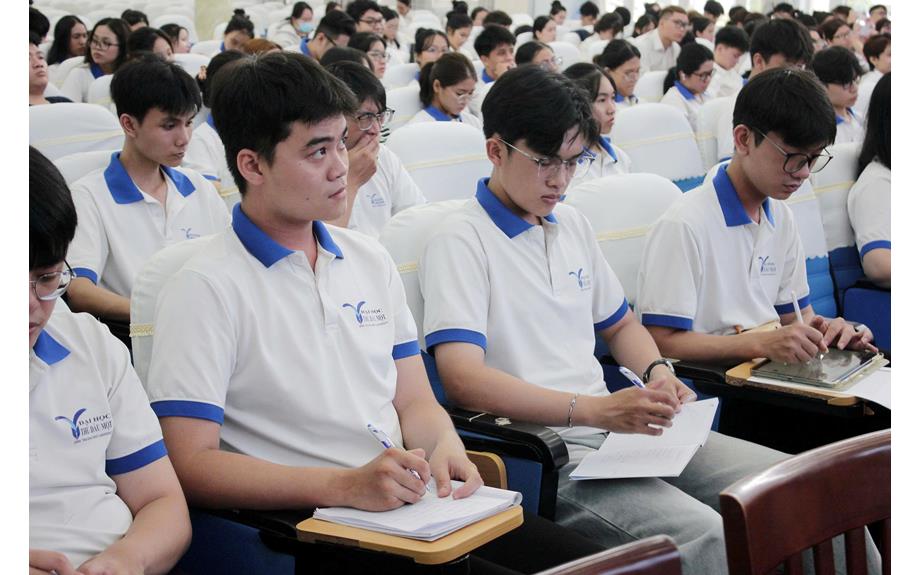 Workshop “Quản trị mua hàng toàn cầu và Quy trình nhập khẩu về Việt Nam”: Cầu nối giữa giảng đường và thực tiễn doanh nghiệp