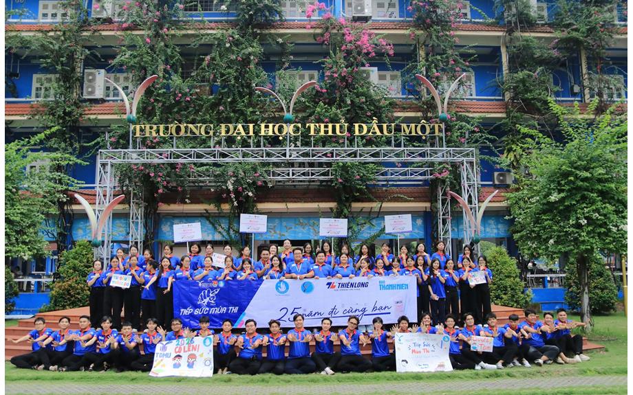 Các đội hình tiếp sức mùa thi TDMU sẵn sàng đồng hành cùng thí sinh trong Kỳ thi tốt nghiệp THPT năm 2026