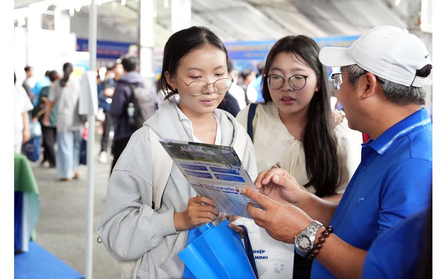 Thi tốt nghiệp THPT 2026 phải đạt trên 15 điểm mới được xét tuyển đại học? Hiểu đúng quy định mới
