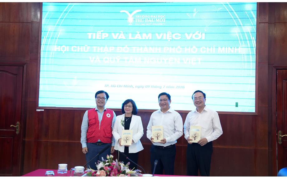 Trường Đại học Thủ Dầu Một thúc đẩy hợp tác với Hội Chữ thập đỏ Thành phố Hồ Chí Minh và Quỹ Tâm Nguyện Việt trong đào tạo, nghiên cứu và phát triển các hoạt động nhân đạo, công tác xã hội