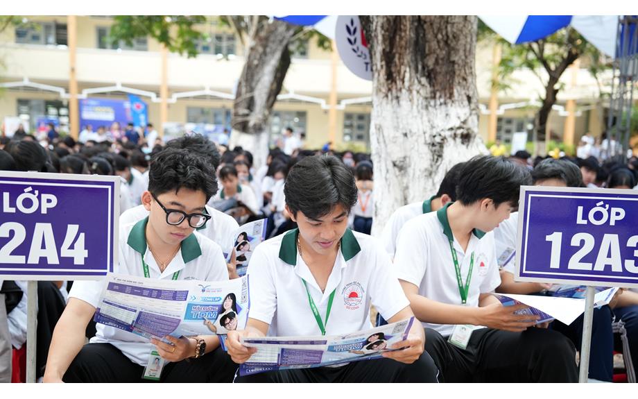 Bộ GD&ĐT tiếp nhận đề nghị của thí sinh gặp vướng mắc sau khi đăng ký nguyện vọng xét tuyển