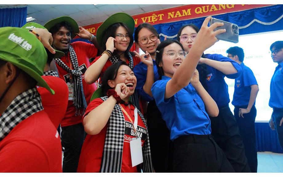 Trường Đại học Thủ Dầu Một đón đoàn sinh viên tình nguyện quốc tế YSS (Malaysia) tham gia Chiến dịch Mùa hè xanh năm 2026
