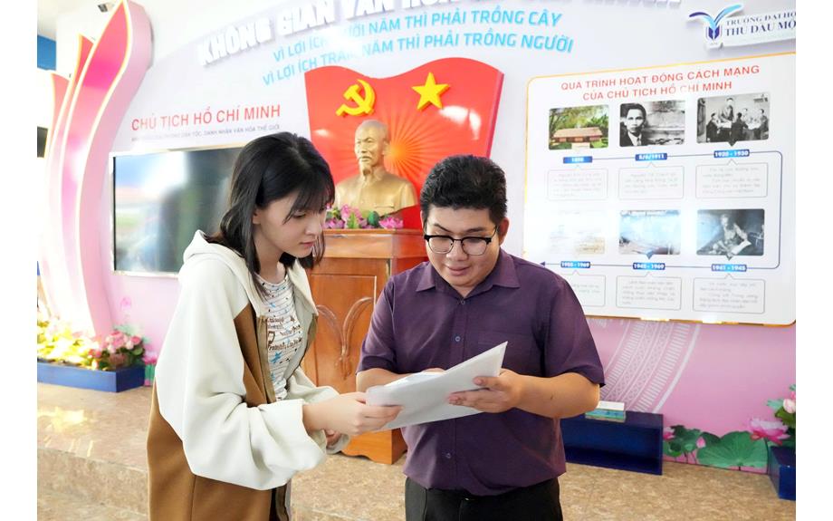Tân sinh viên cảnh giác trước các hình thức lừa đảo khi làm thủ tục nhập học