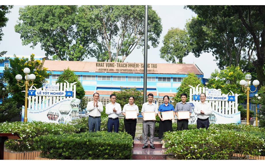 Lễ chào cờ tháng 9: Trường Đại học Thủ Dầu Một khởi động năm học 2026 – 2027