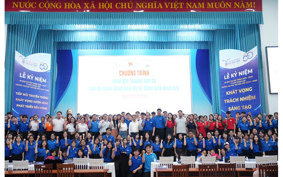 Gặp gỡ Cán bộ Đoàn, Đoàn viên ưu tú, Đảng viên trẻ khóa D26