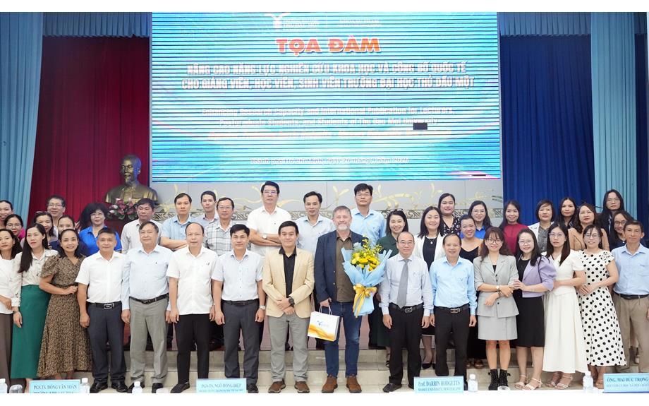Nâng cao năng lực nghiên cứu khoa học và công bố quốc tế cho giảng viên, học viên cao học 