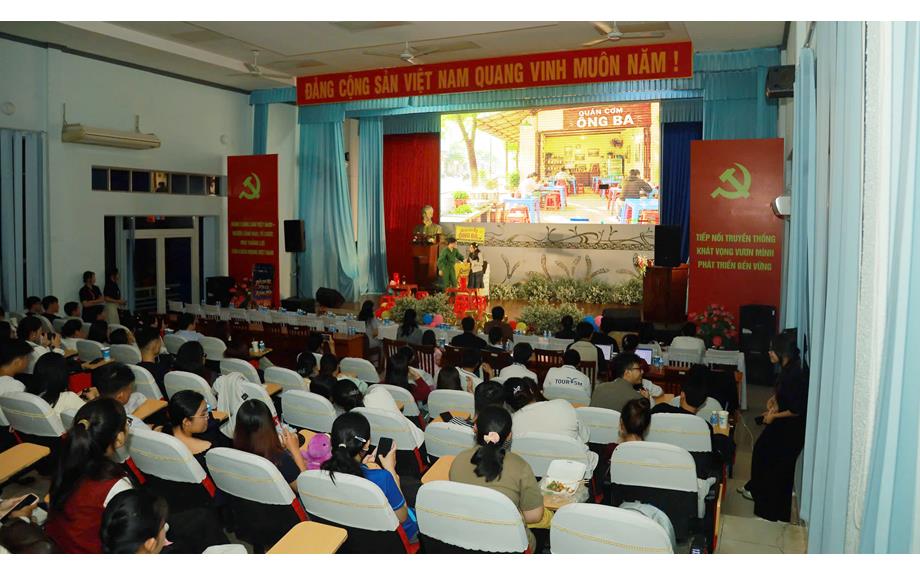 Nhạc kịch “Đời cho vai – Tội gì không diễn” truyền tải thông điệp về văn hóa ứng xử trên mạng xã hội