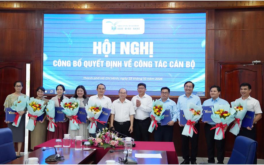 Trường Đại học Thủ Dầu Một công bố các quyết định về công tác cán bộ
