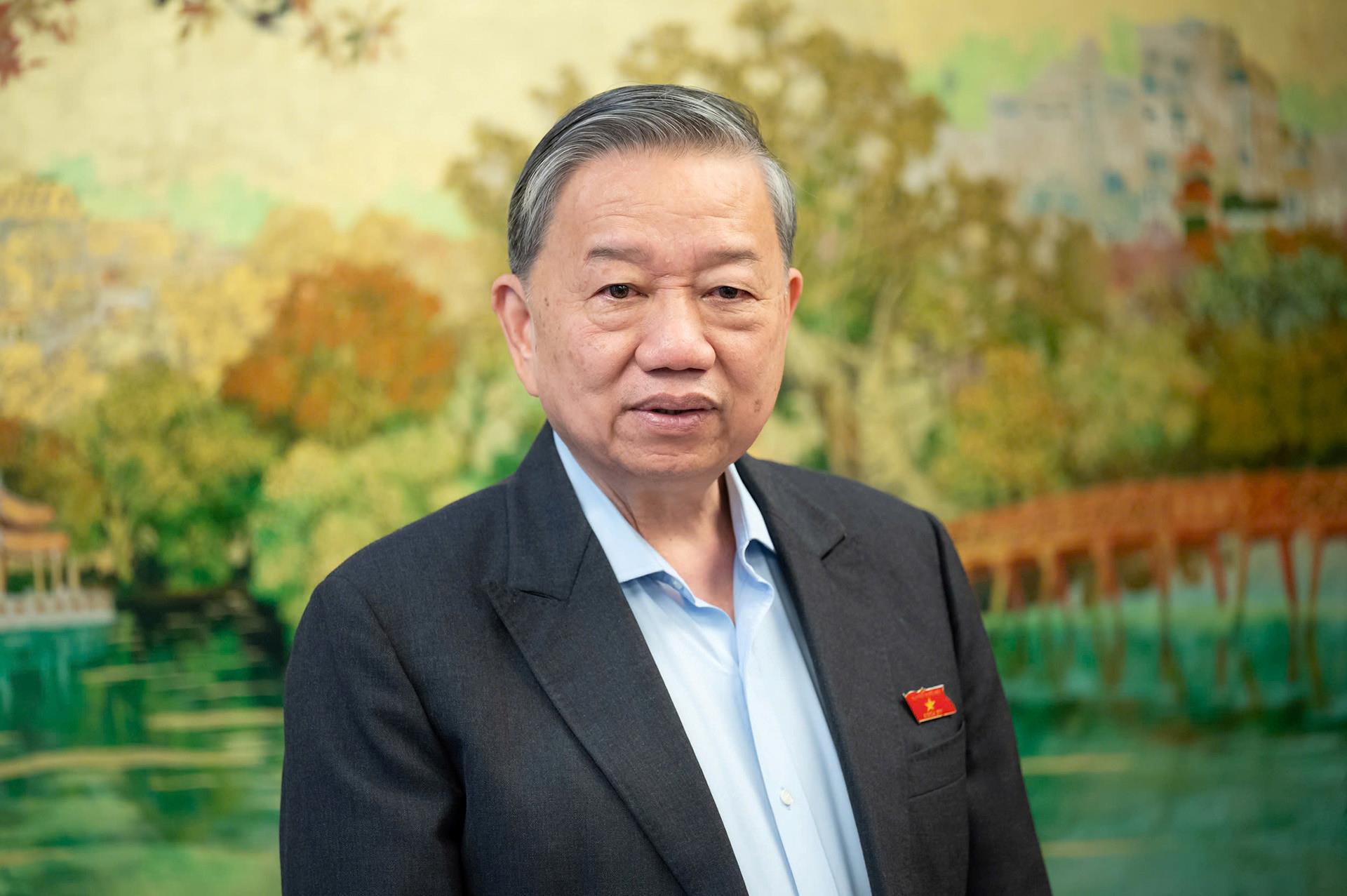 Trân trọng giới thiệu bài viết của Tổng Bí thư Tô Lâm: "Đột phá thể chế, pháp luật để đất nước vươn mình"