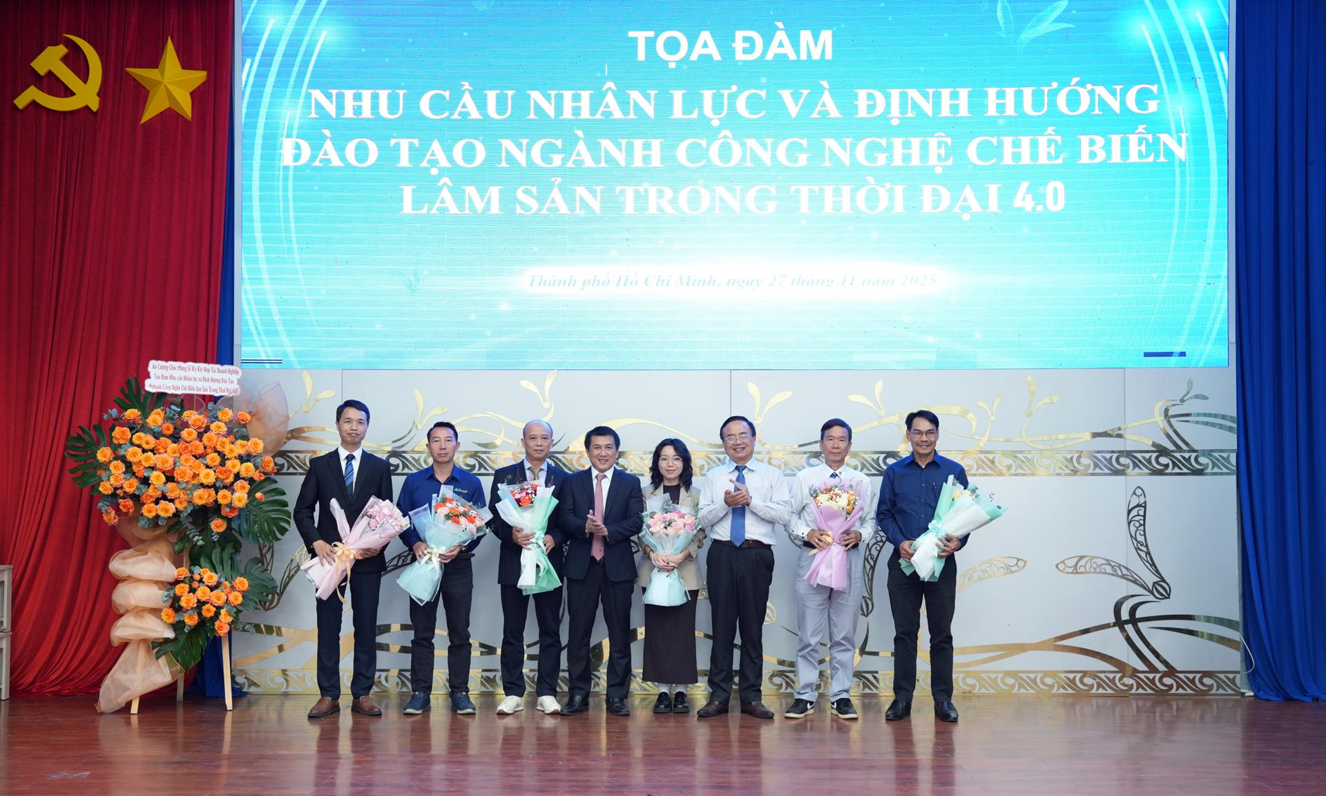 Nhu cầu nhân lực và định hướng đào tạo ngành Công nghệ Chế biến Lâm sản trong thời đại Công nghệ 4.0