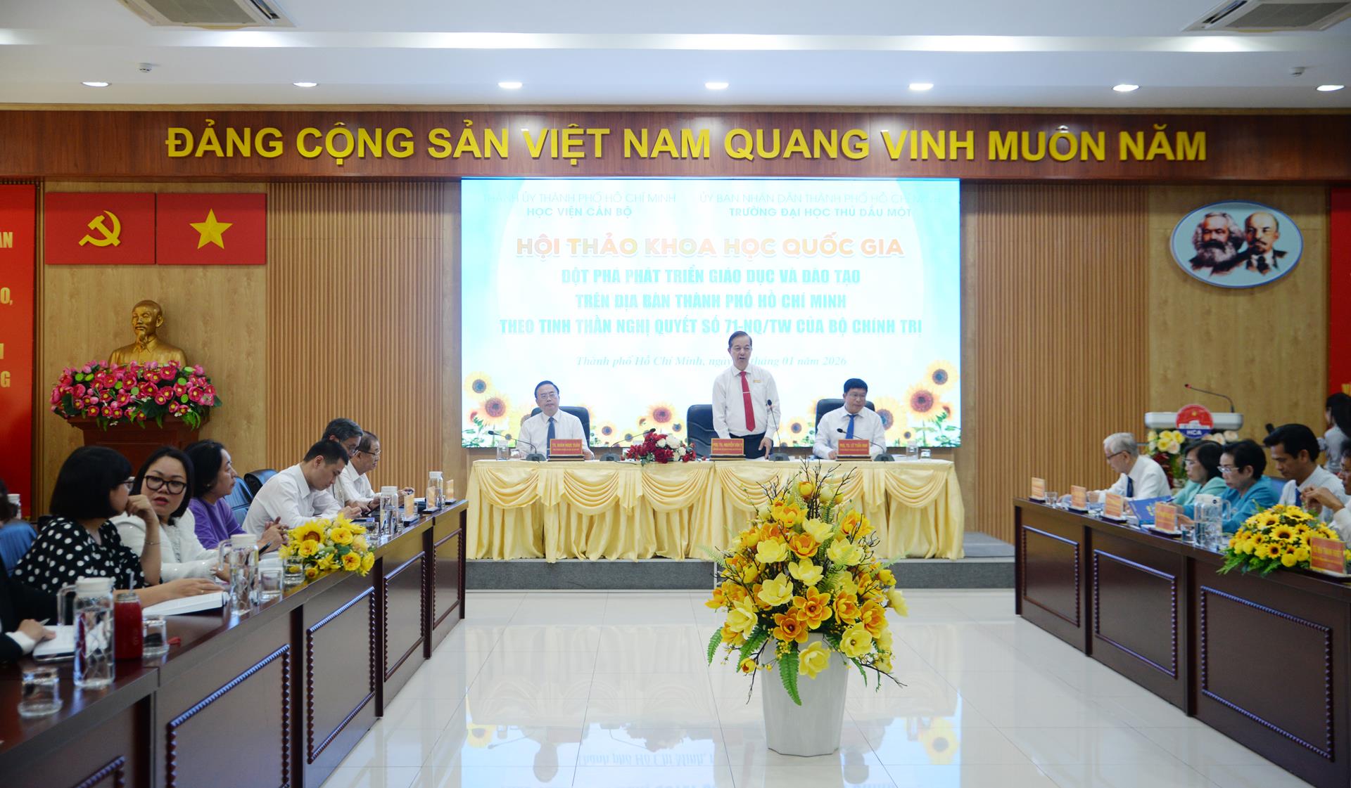 Hội thảo khoa học Quốc gia "Đột phá phát triển giáo dục và đào tạo trên địa bàn Thành phố Hồ Chí Minh theo tinh thần Nghị quyết số 71-NQ/TW"