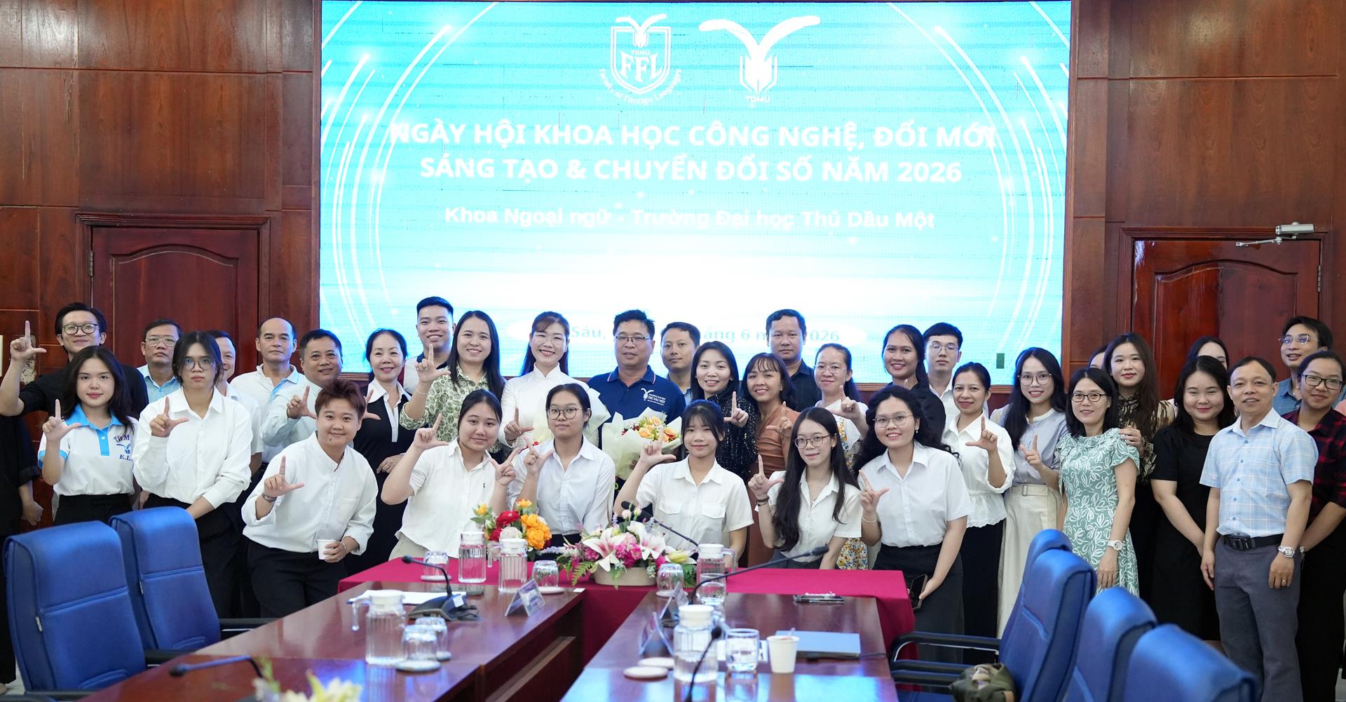 Ngày hội khoa học công nghệ, đổi mới sáng tạo và chuyển đổi số năm 2026: Thúc đẩy nghiên cứu và ứng dụng trong đào tạo ngoại ngữ