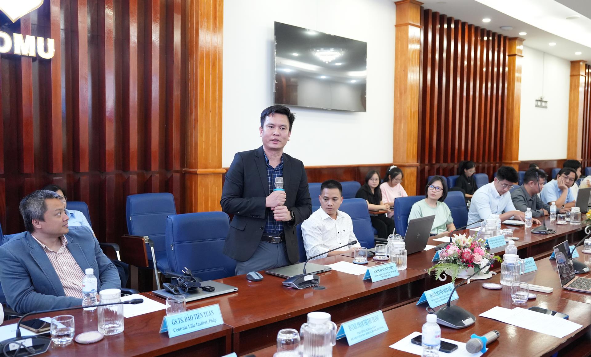 Thúc đẩy kết nối nghiên cứu và ứng dụng trong lĩnh vực công nghệ chăm sóc sức khỏe thông minh